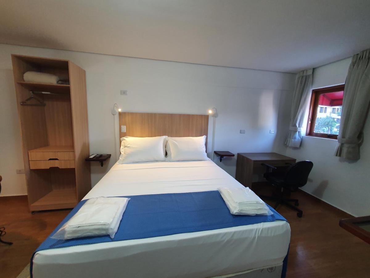 Hotel Chalet Monet - Granja Vianna Cotia  Extérieur photo