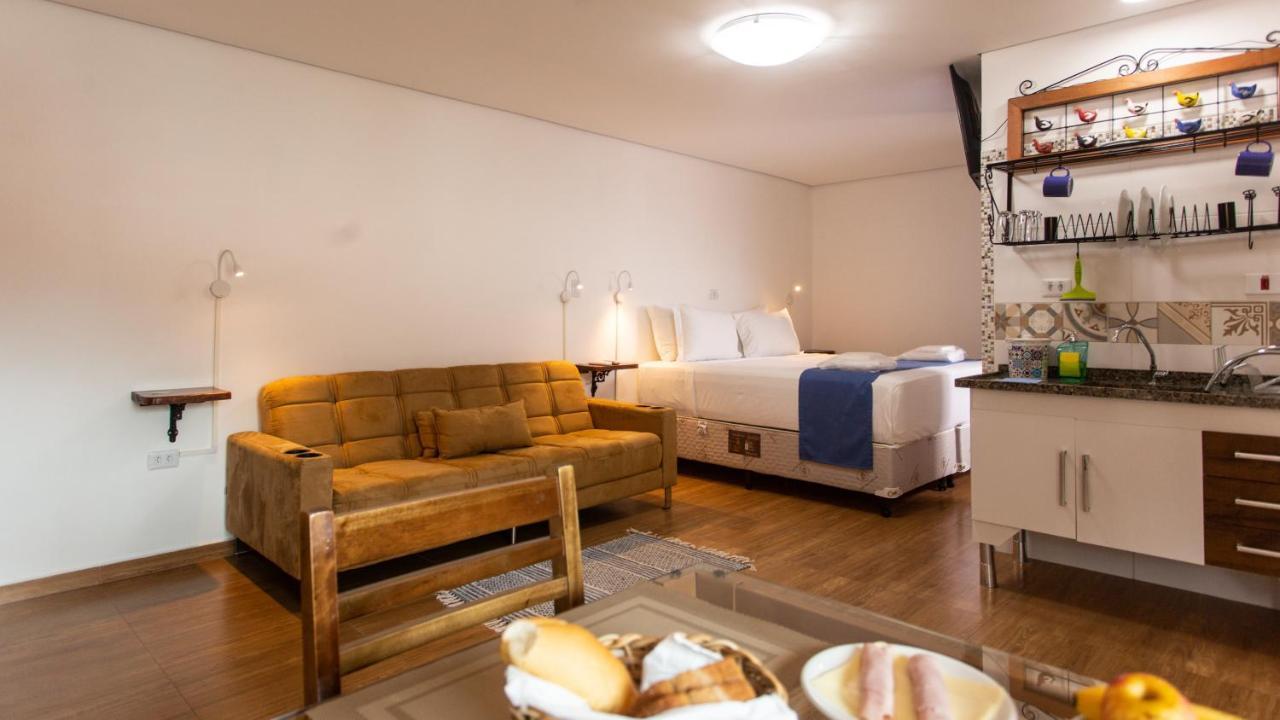 Hotel Chalet Monet - Granja Vianna Cotia  Extérieur photo