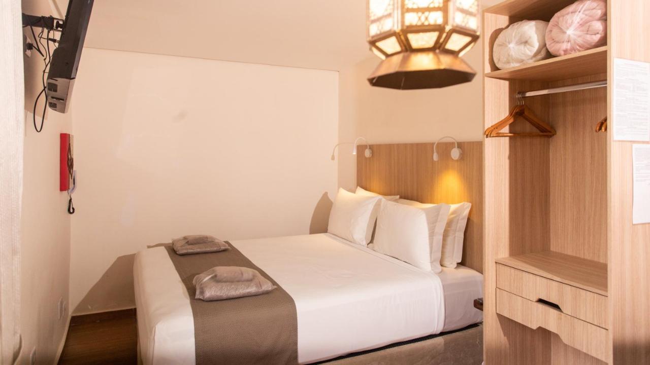 Hotel Chalet Monet - Granja Vianna Cotia  Extérieur photo