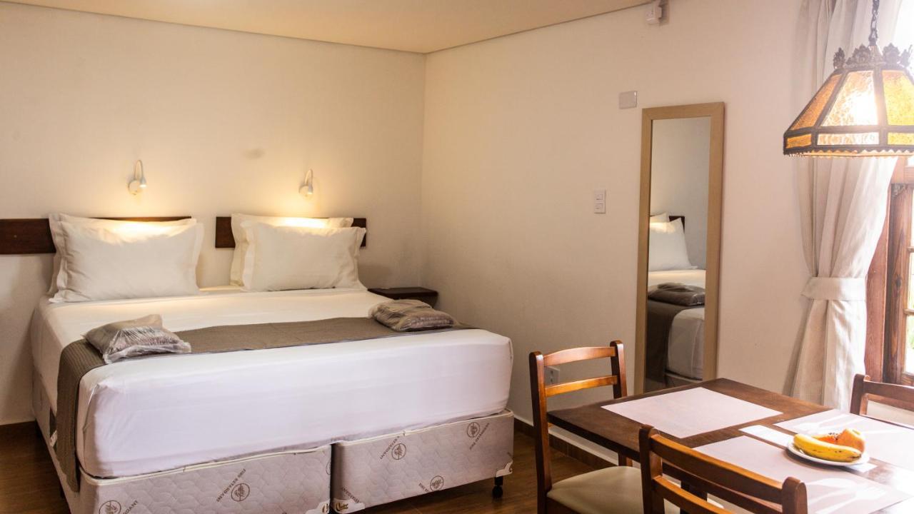 Hotel Chalet Monet - Granja Vianna Cotia  Extérieur photo